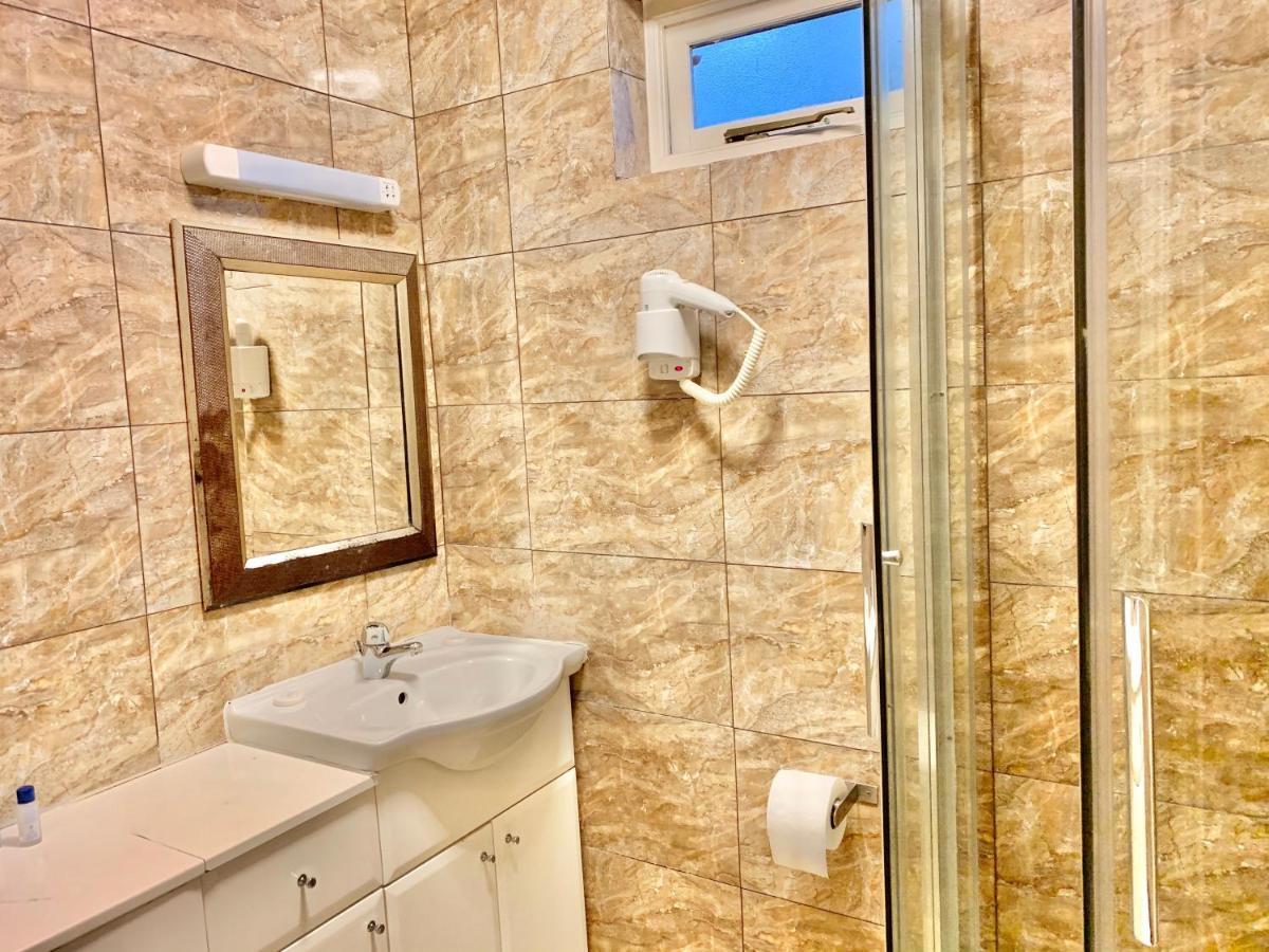 Luton Hotel Residence Екстер'єр фото